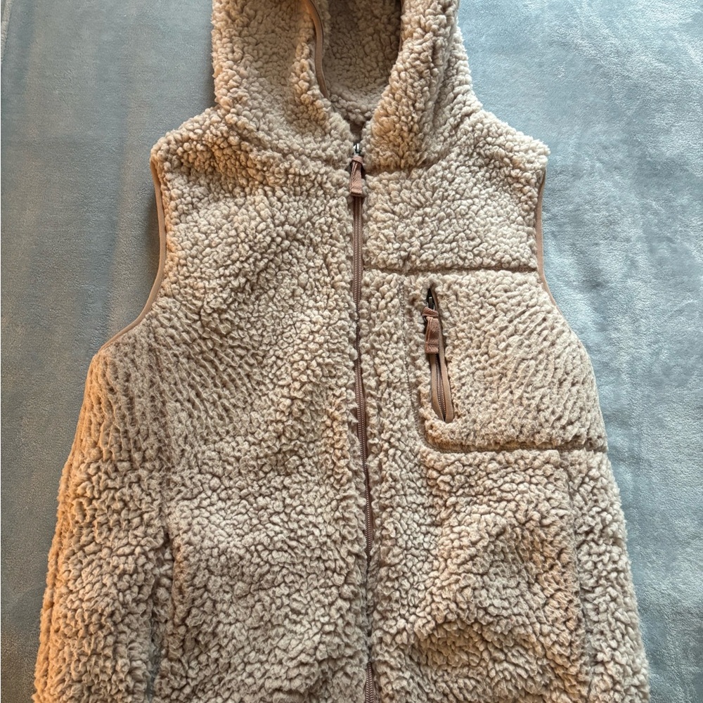 Thread & Supply Sherpa Vest in Cream